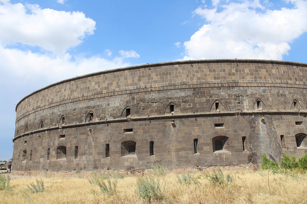 Gyumri, Black Fortress & Dendropark gallery image 3
