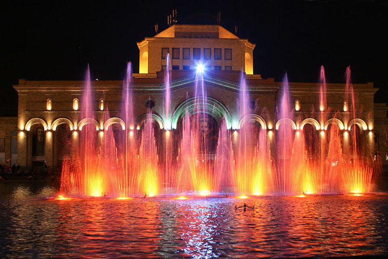 Republic Square Singing Fountains gallery image 4