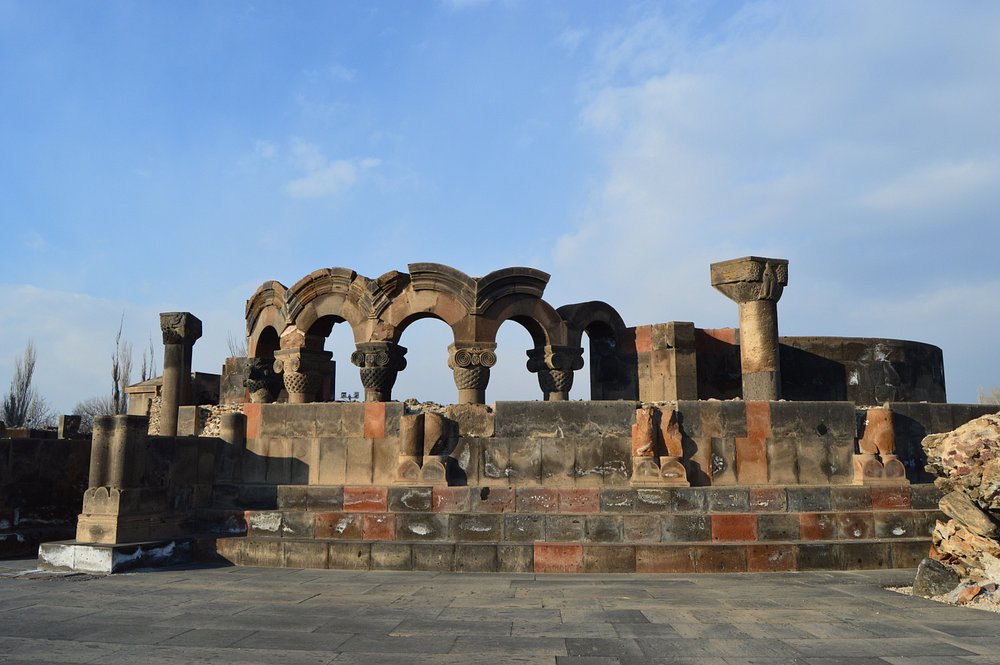 Zvartnots Temple gallery image 9